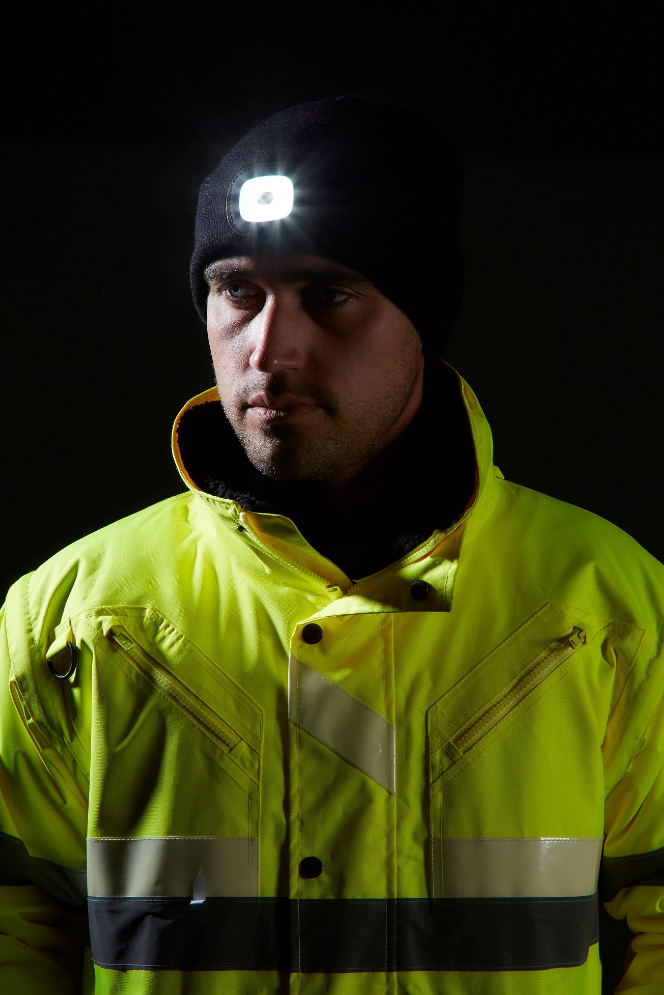 Stickad mössa med inbyggd Portwest B029, LED med pannlampa, 150 lm - Bild 6