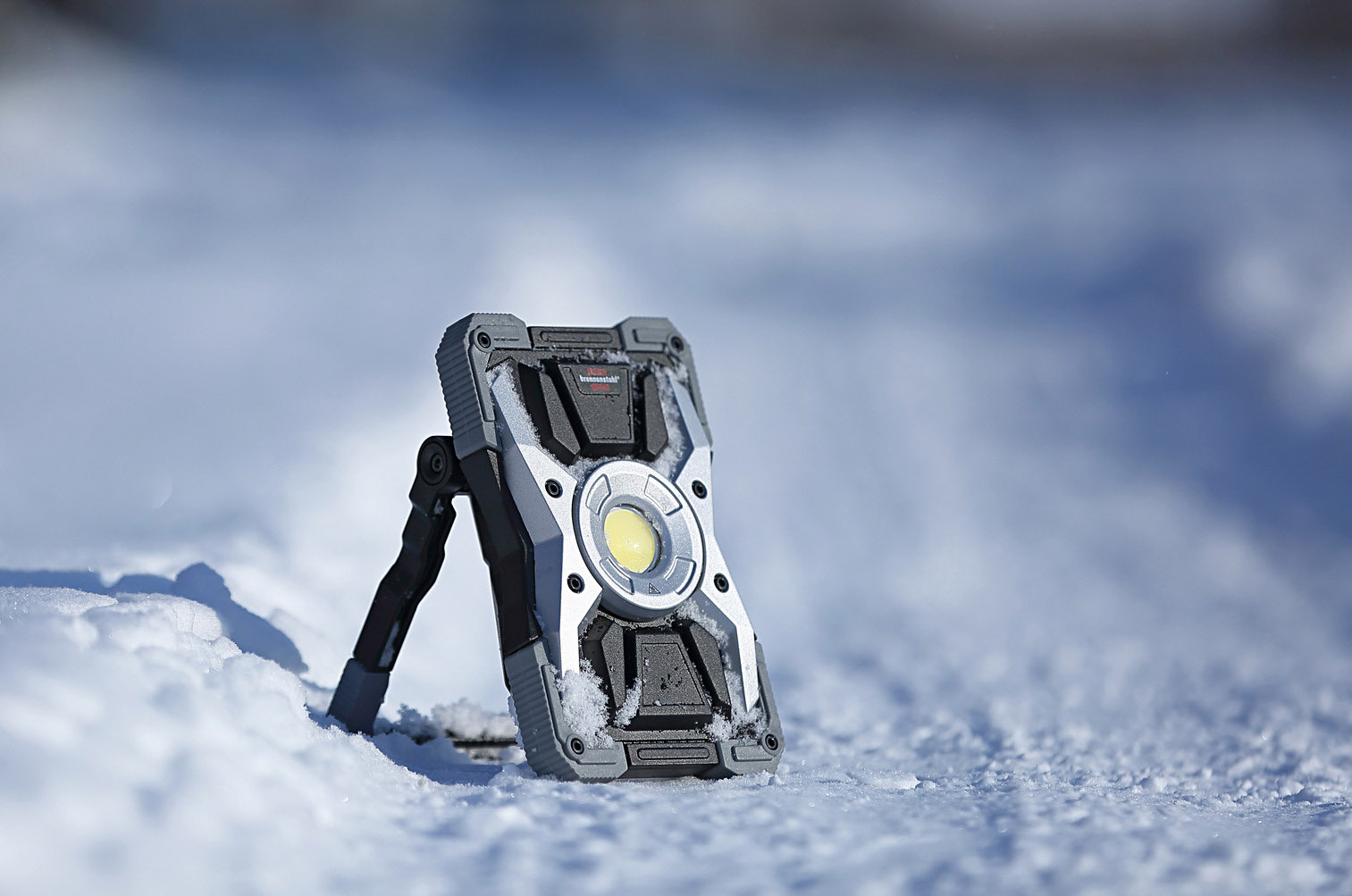 Uppladdningsbar LED-lampa och powerbank Brennenstuhl, 3000 lm - Bild 3
